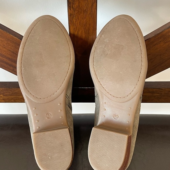 Diba Layla taupe suede bootie zippered side pull on women’s 8.5 - Picture 15 of 17